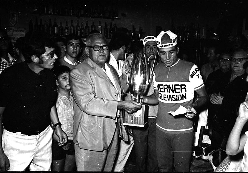 Sociedad. Gran Premio ciclista Andrés Oliver 1970