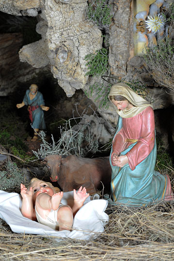 Betlems. Betlem de Rafel Trobat <i>Pau</i> exposat per les festes de Nadal 2009 a l´església d´Algaida.