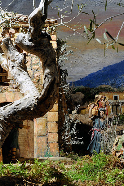 Belenes. Belén de Rafel Trobat ´Pau` expuesto por Navidad de 2012 en la iglesia de Algaida.
