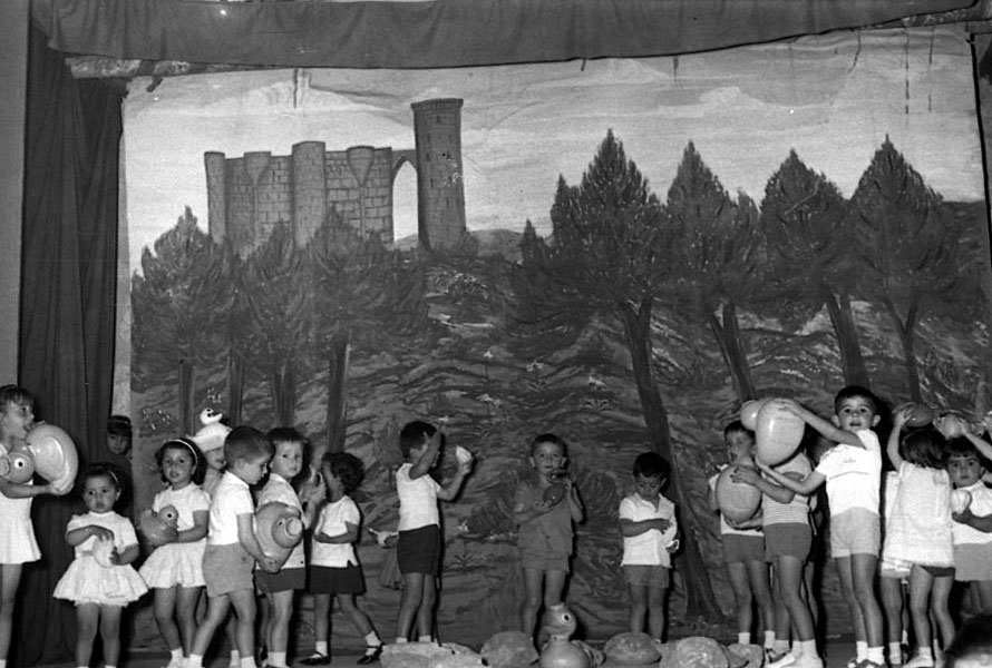 Festival infantil. Any 1960. Festival.